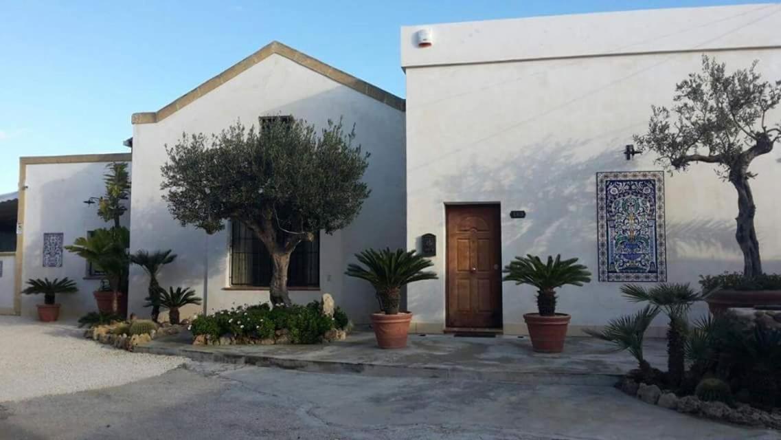 Baglio Isolalunga Bed and Breakfast Marsala Exteriör bild